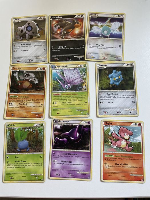 Cartas Pokémon diversos anos