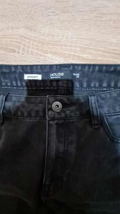 Продам джинсы на девочку в идеальном состоянии.