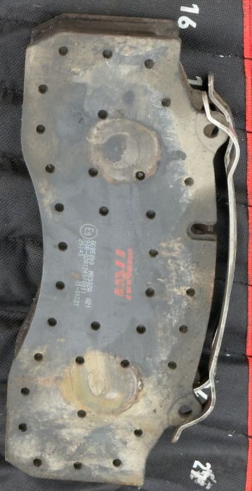 Продам  осі  SMB