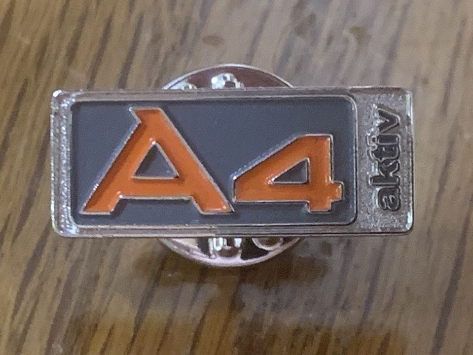 Значок AUDI A4 aktiv