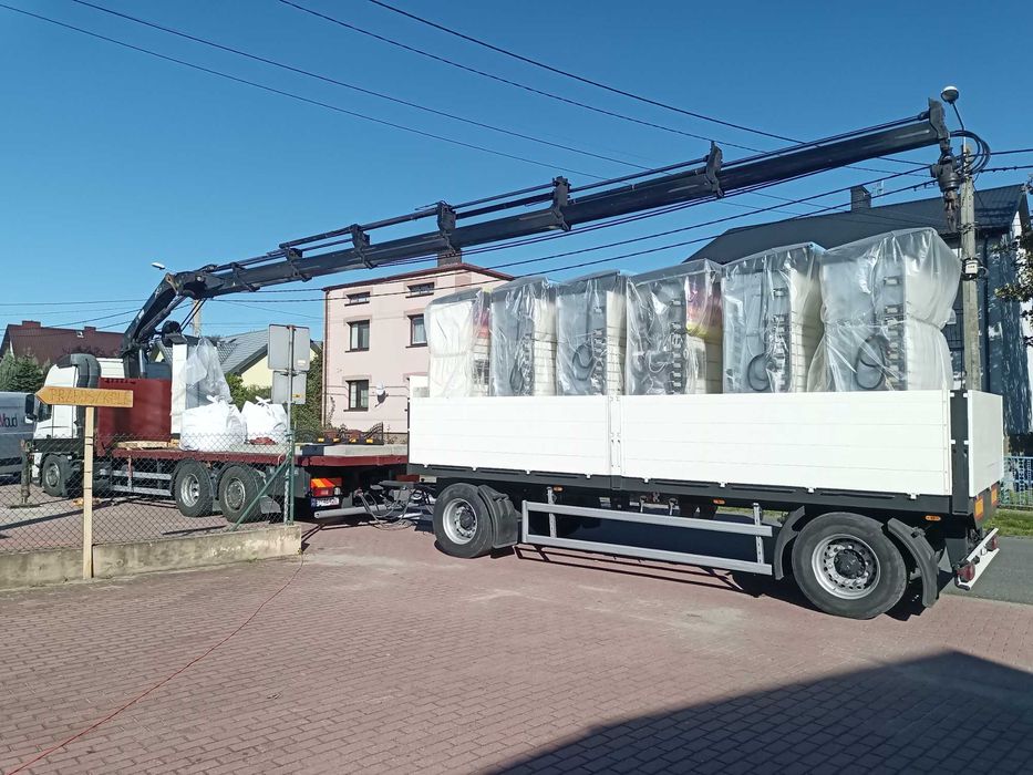 Usługi Duży HDS 18m dł.  kontenerów maszyn i ciągników rolniczych .