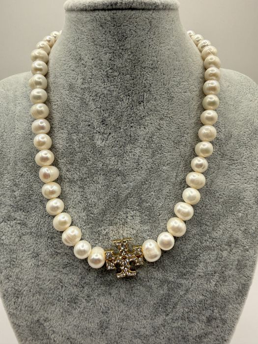 Naszyjnik hoker perły tory burch