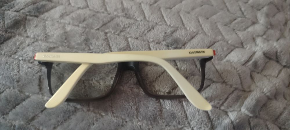 Okulary korekcyjne Carrera