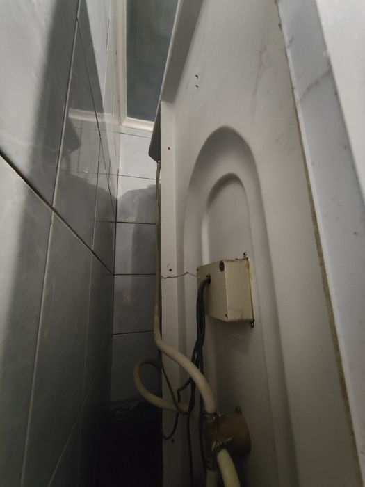 Душова кабіна з ванночкою