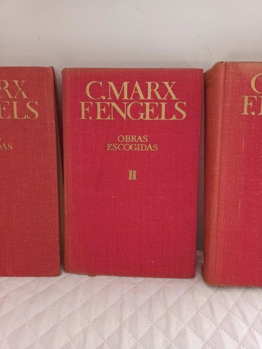 "Obras Escogidas" Karl Marx e F. Engels-  3 volumes