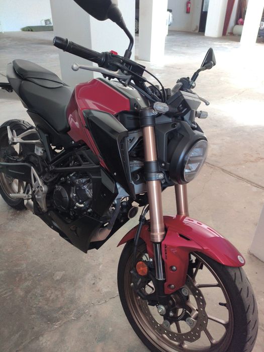 Mota Honda CB125R 2024
