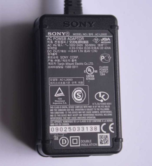 Kamera HD Sony HDR-PJ220 z projektorem