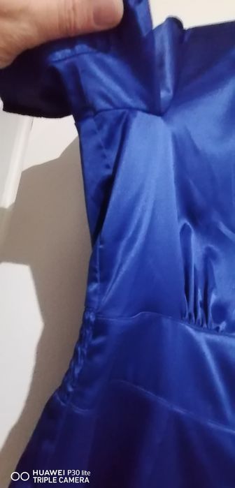 Blusa Senhora em cetim de côr azulão
