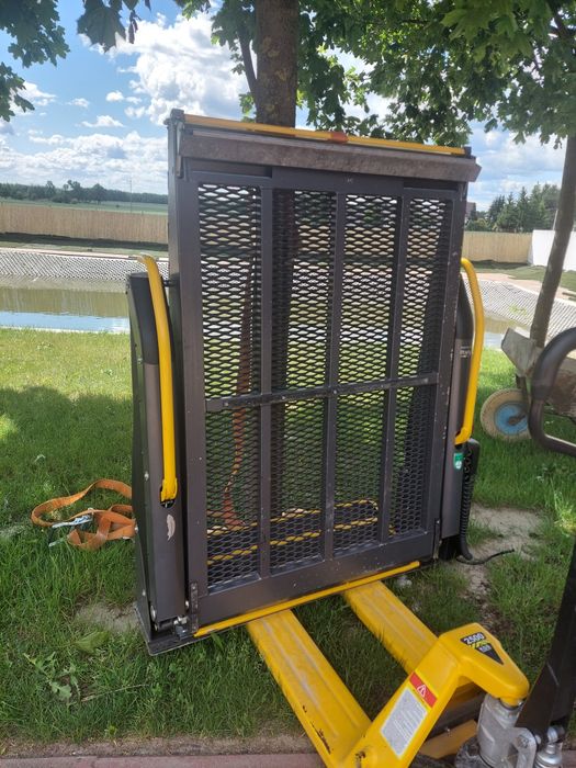 Winda dla niepełnosprawnych ford transit