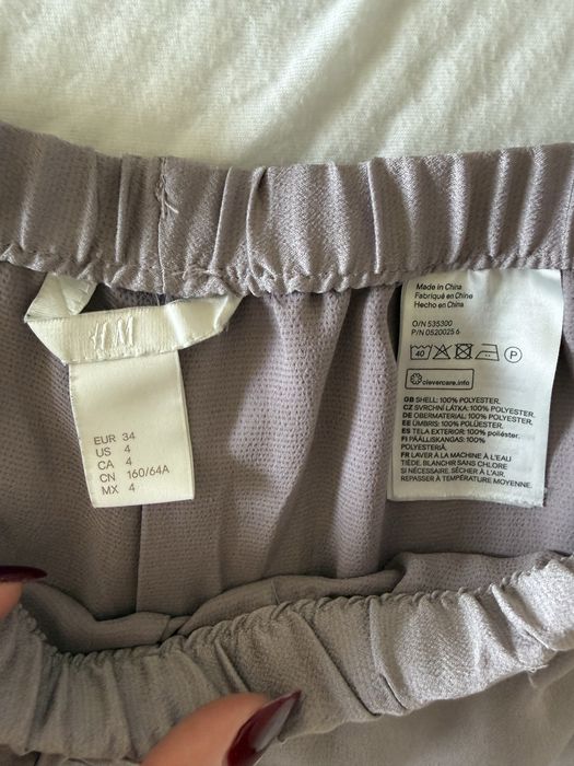 H&M spodenki do spania satynowe liliowe z falbankami na dole xs 34