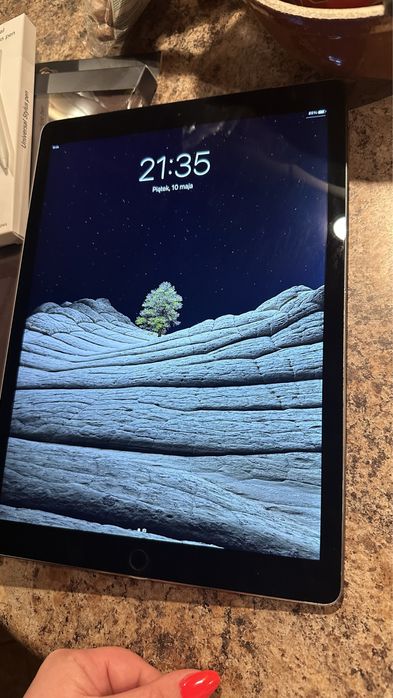 Tablet iPad Apple Pro 12.9 cali —-128gb —- Touch ID - PROCREATEe