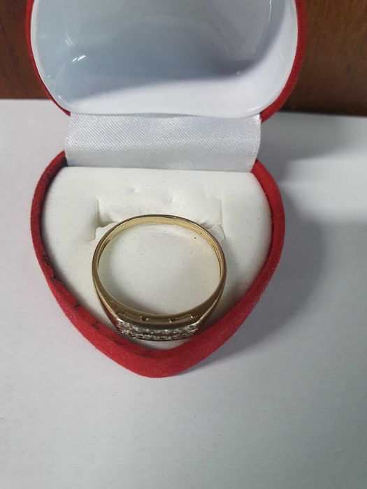 Złoty pierścionek 585