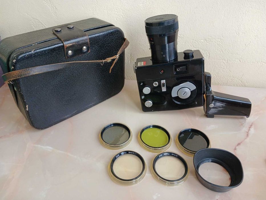 Аппарат киносъемочный Лантан ЛОМО кинокамера ссср в футляре