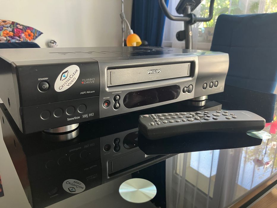 Philips VR800 VHS HiFi NICAM / Turbo Drive / pilot / sprawny