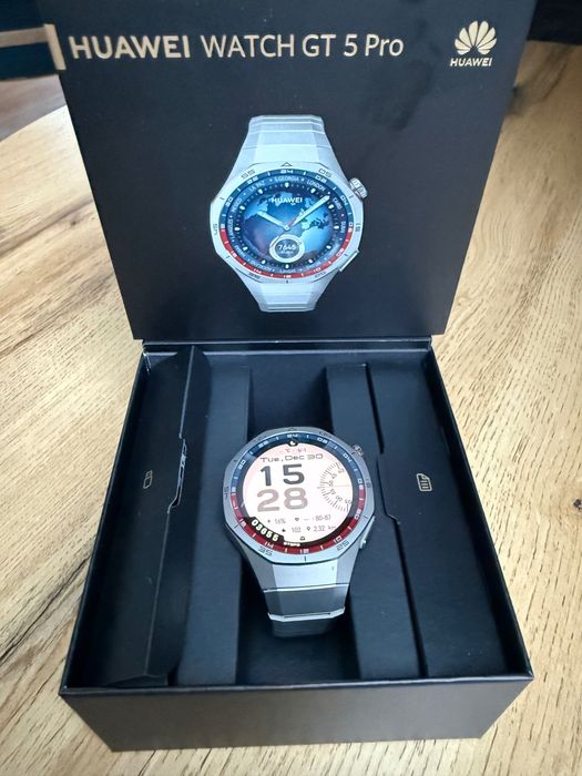 Smartwatch HUAWEI WATCH GT 5 PRO 46MM ELITE Srebrny