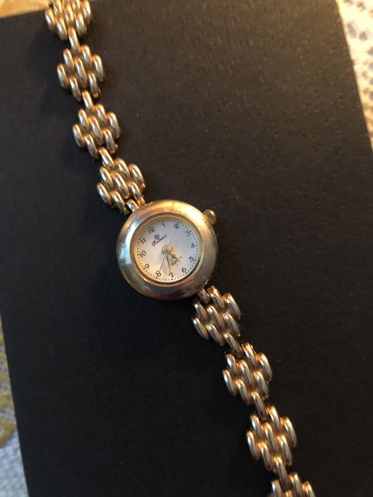 Zegarek damski na bransoletce