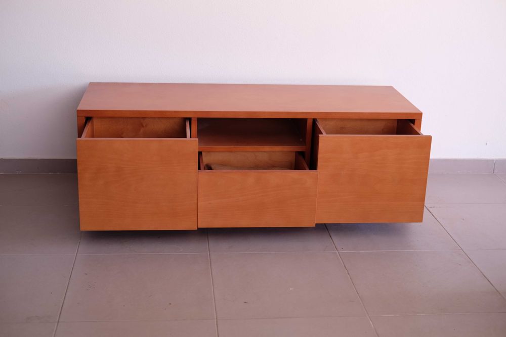 Móvel de TV + mesa de centro