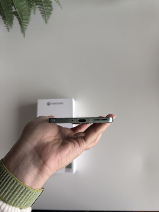 Motorola egde 70 12gb+512gb