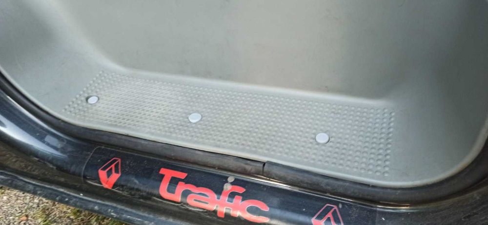 Пороги заглушки сірі серые Vivaro Renault Trafic Виваро Трафик OLX
