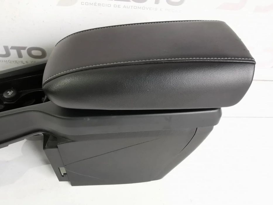 Apoio Braço / Consola Central - Volvo V40 R-Design