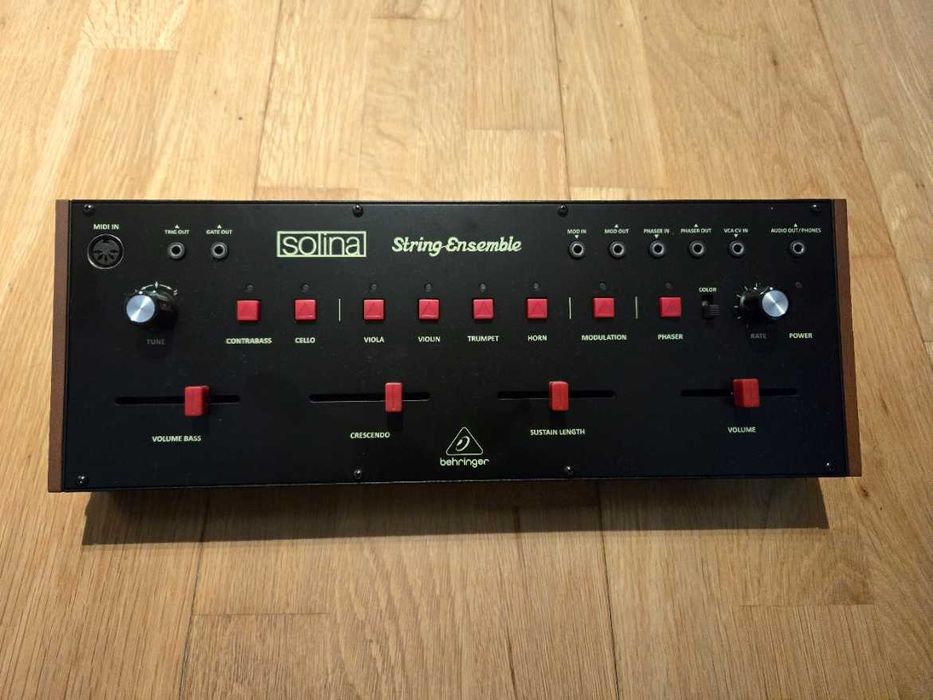Behringer Solina String Ensemble