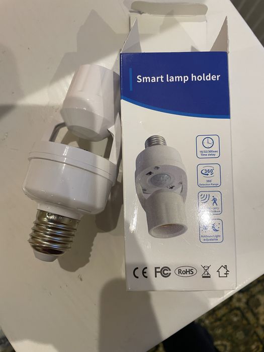 Розетка з датчиком руху та інфрачервоним сенсором,