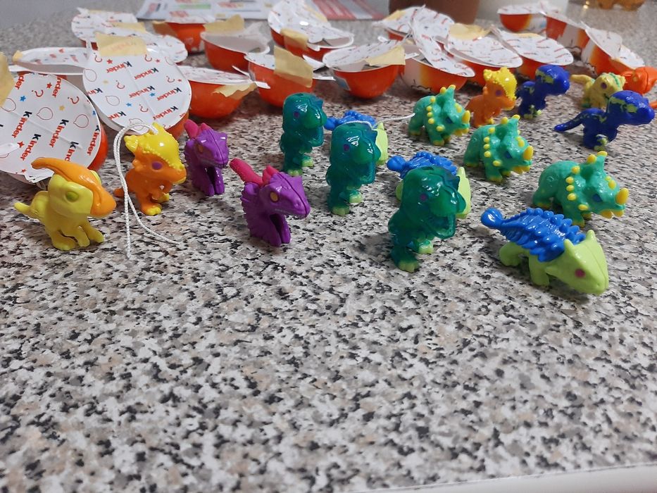 Kinder funko e outros