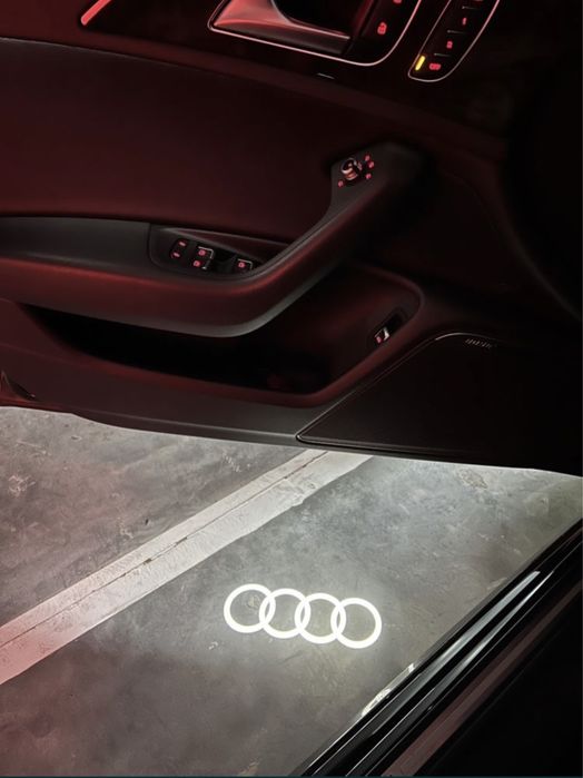 Плафон штатная Led подсветка двери Audi A6 A7 A3 A4 Q7 Q5 Q8