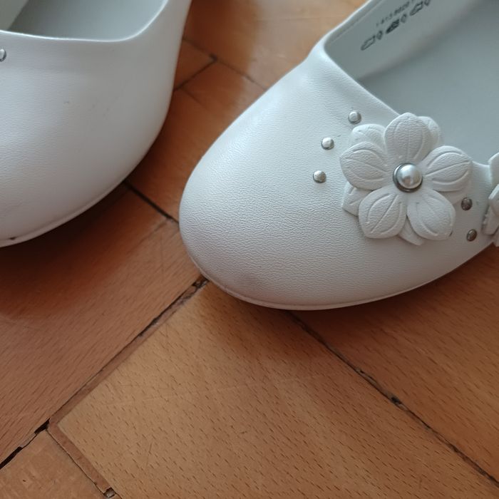 Alba komunijna dla dziewczynki