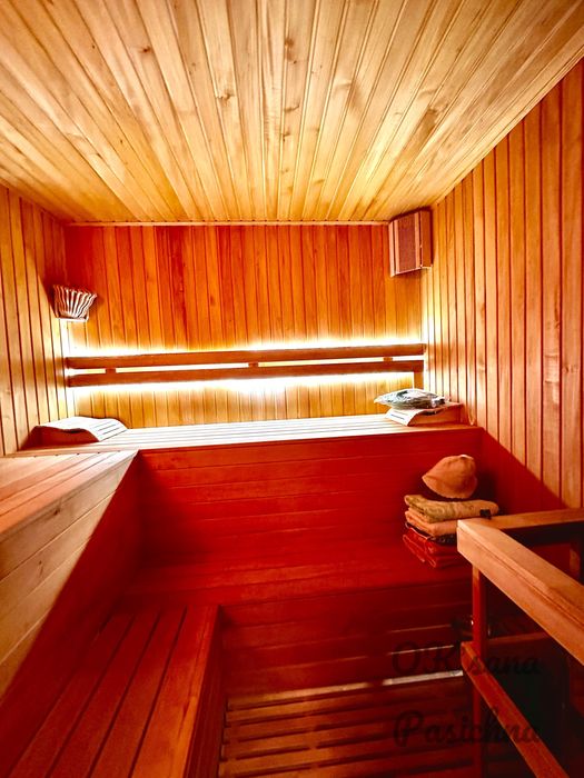 Продам дом с бассейном и сауной , Новоалександровка , Кристальный