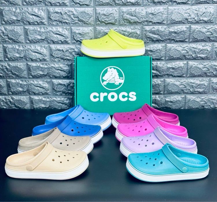 Кроксы Стильные женские Crocs яркие цвета женские кроксы шлепки на лето Crocs / шлепанцы с закрытым носком / удобные легкие крокс