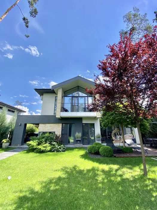 Для цінителів комфорту та тиші з дизайнерським ремонтом в лісовій Бучі