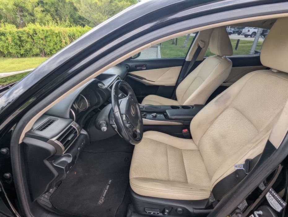 Lexus IS 350      2015