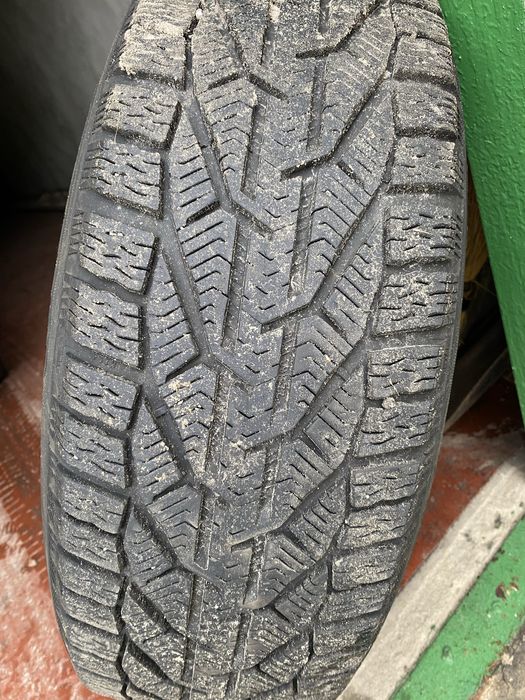 Резина зима 225/60 r18