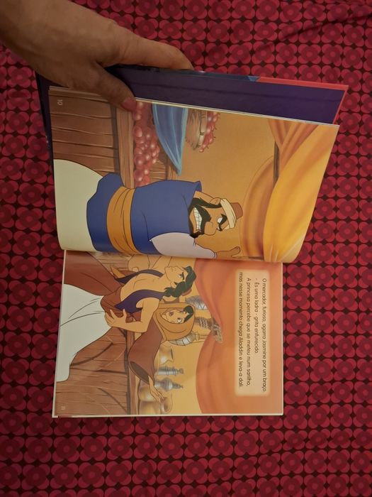 Livro + DVD do filme Aladino