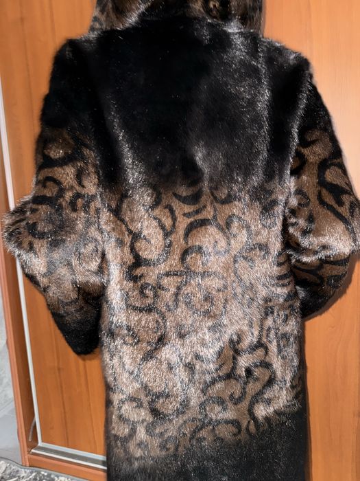 Шуба з натуральної норки