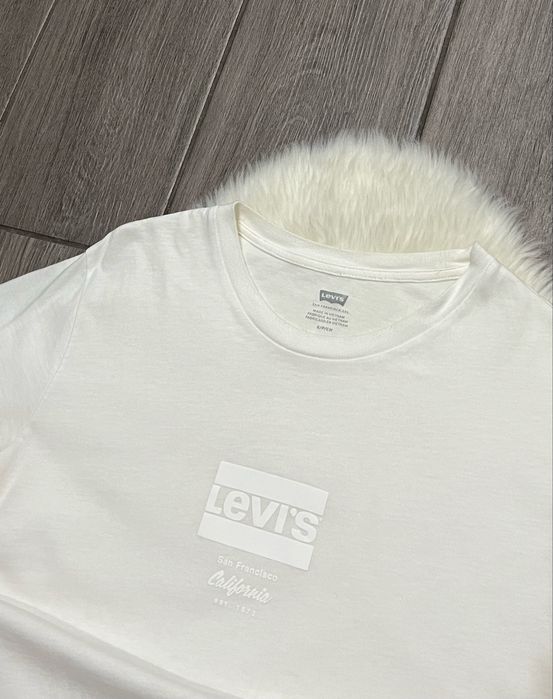 Оригінальна чоловіча футболка Levis