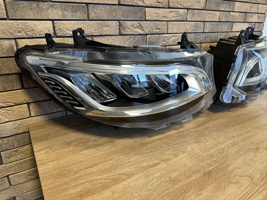 Фари передні Ледові Mercedes Sprinter 907 Спрінтер фара лед