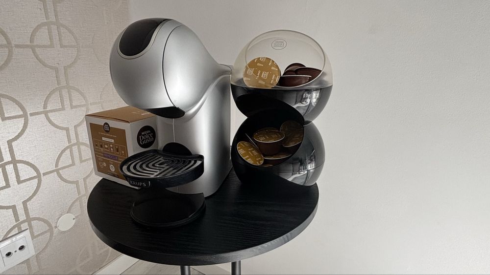 Maquina Café + Suporte de Capsulas + Capsulas