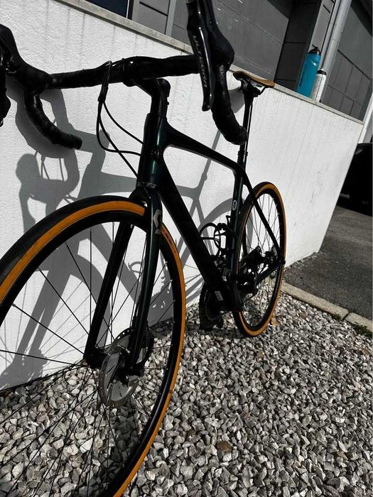 Bicicleta de ciclismo Scott addict 10
