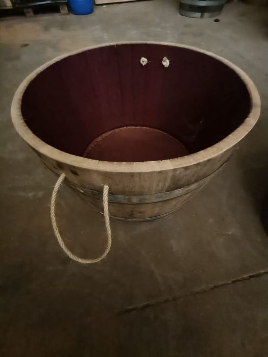 Vasos de barril ou banheira antigas