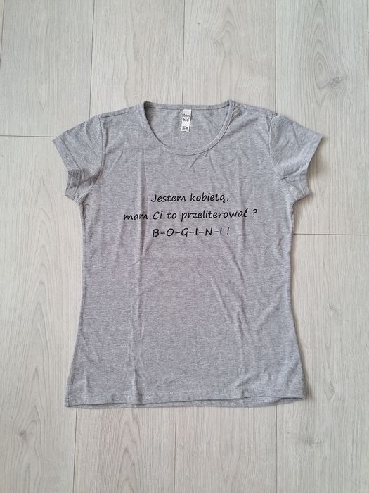 T-shirt z zabawnym nadrukiem