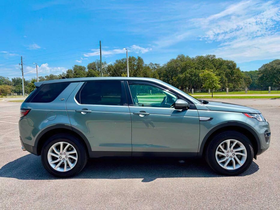 Land Rover Discovery Sport      2016
