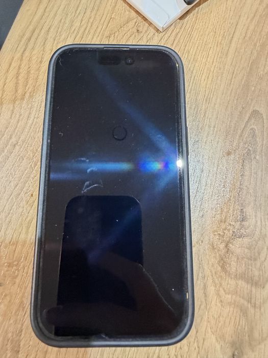 Iphone 15 w dobrym stanie