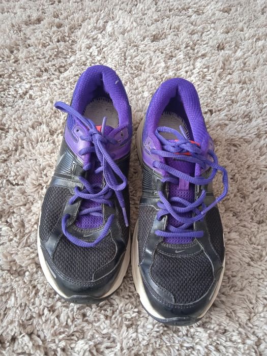 Жіночі кросівки Nike