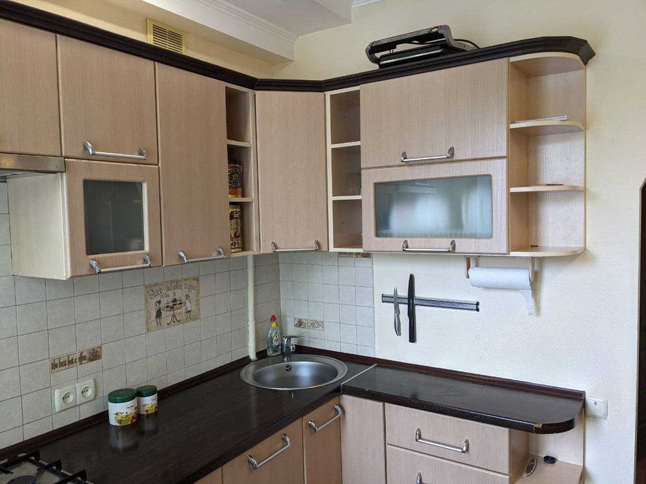 З комнатная квартира с ремонтом и мебелью