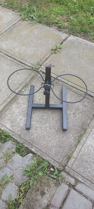 Для тварин.стійка(Кормушка)