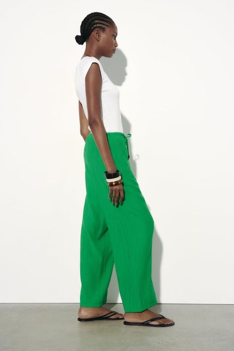 Широкі літні жаті штани зелені Zara