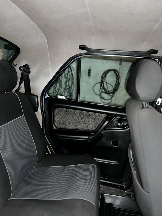 Продам машину ГАЗ 31105