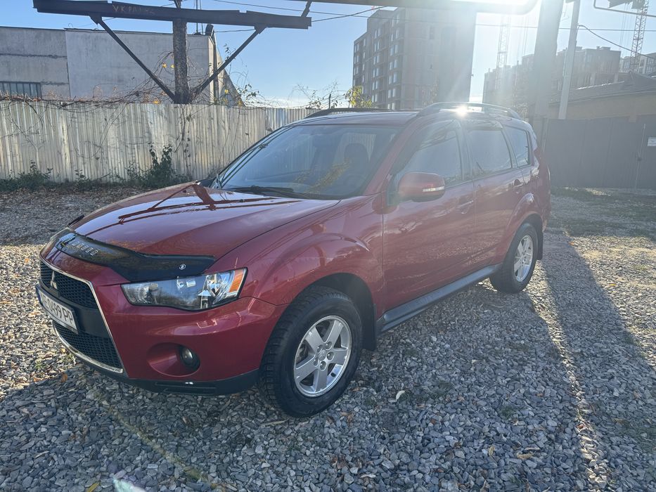 Продам автомобіль Mitsubishi 2011 року